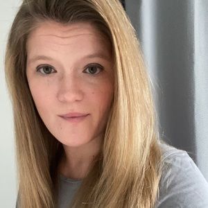 Meet your Posher, Nora